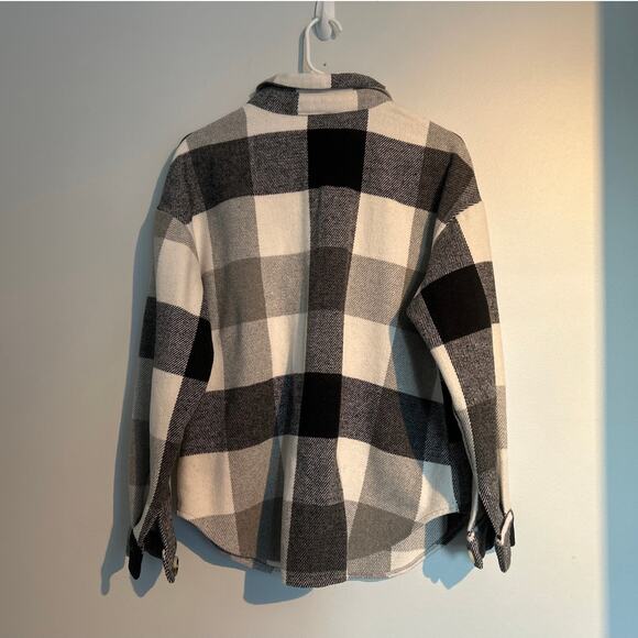 Plaid Shacket, Black/White/Gray, Women’s Medium – Oversized Fit - Picture 4 of 6